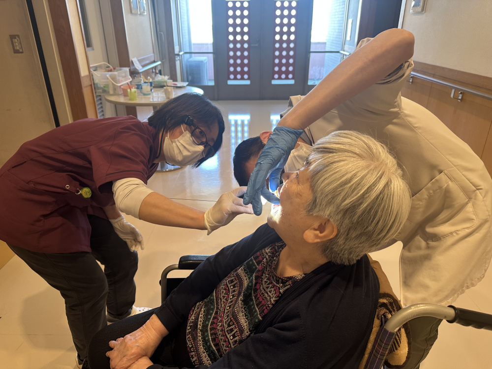 特別養護老人ホームきりしきでの口腔ケア
